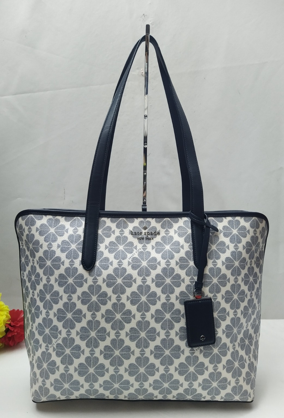 Kate Spade New York Gray Leather Double Handles Zipper Closure Tote Bag